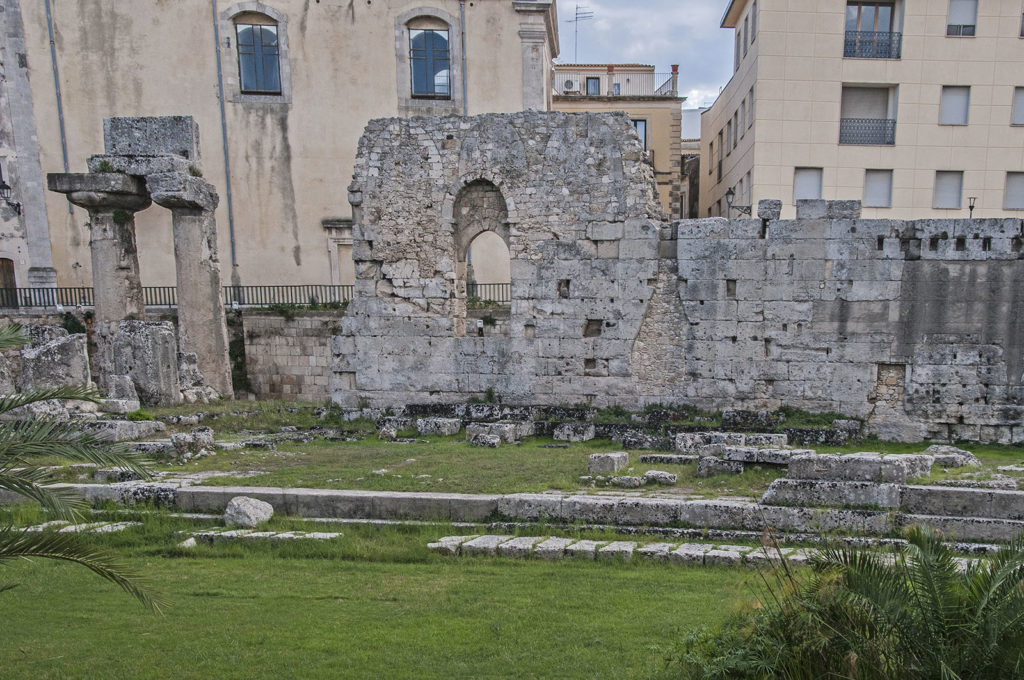 Veduta frontale Tempio di Apollo