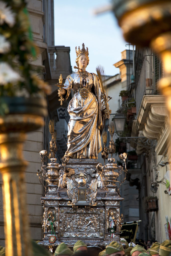 Il festino di Santa Lucia 
