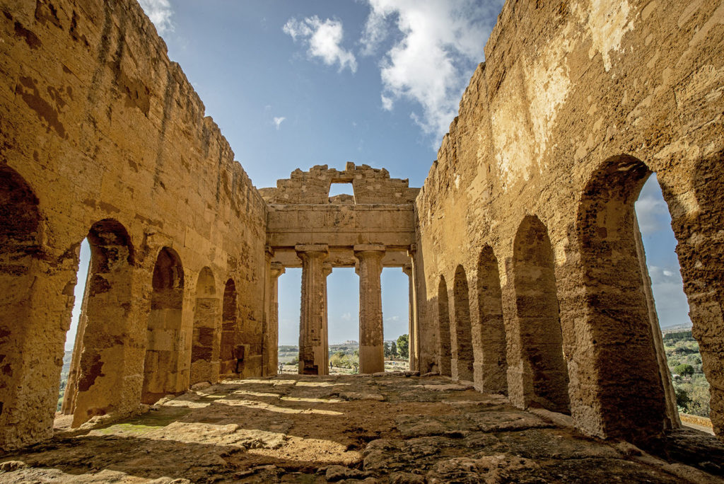 Dai culti pagani ai culti cristiani- la Chiesa di San Gregorio