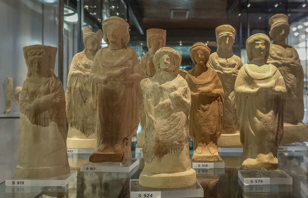 Statuette di offerenti