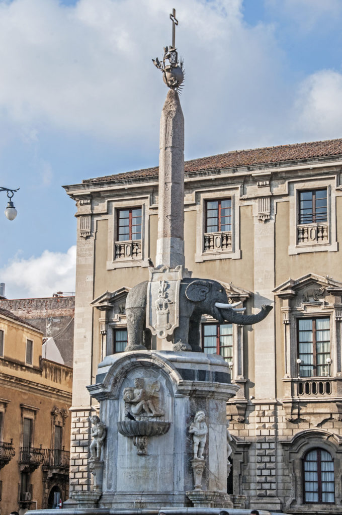 Fontana dell'Elefante Obelisco