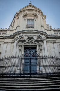 facciata chiesa frontale