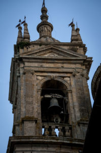 foto del campanile e cupola