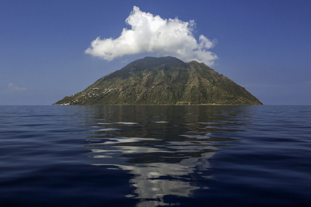 isola di Alicudi