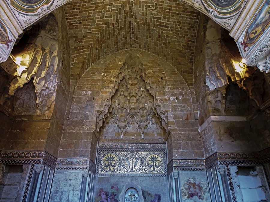 Muqarnas in the Fountain Room 